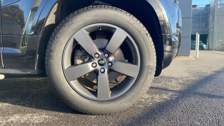 Land Rover Defender 3.0 D250 X-Dynamic SE 90 3dr Auto Diesel Estate